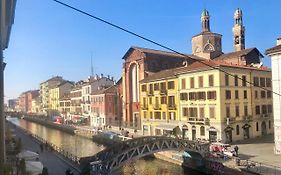 Canal View Historical Apartment